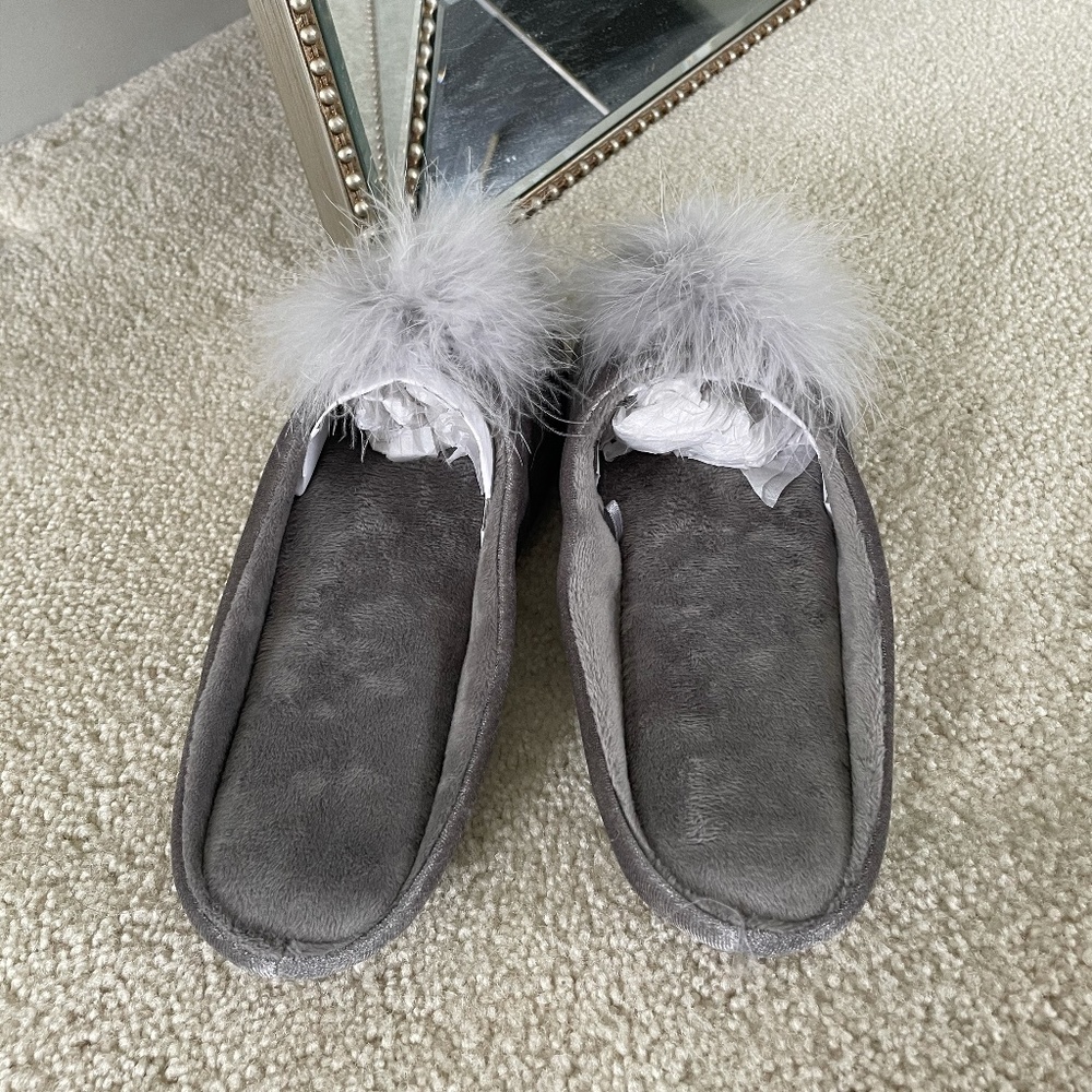 Slippers - Picture 5 of 5